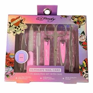 Ed Hardy Ultimate Traveling Nail Care 7 Piece Manicure Set With Case NWT